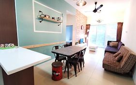 The Woodz Homestay - 3 Bedroom